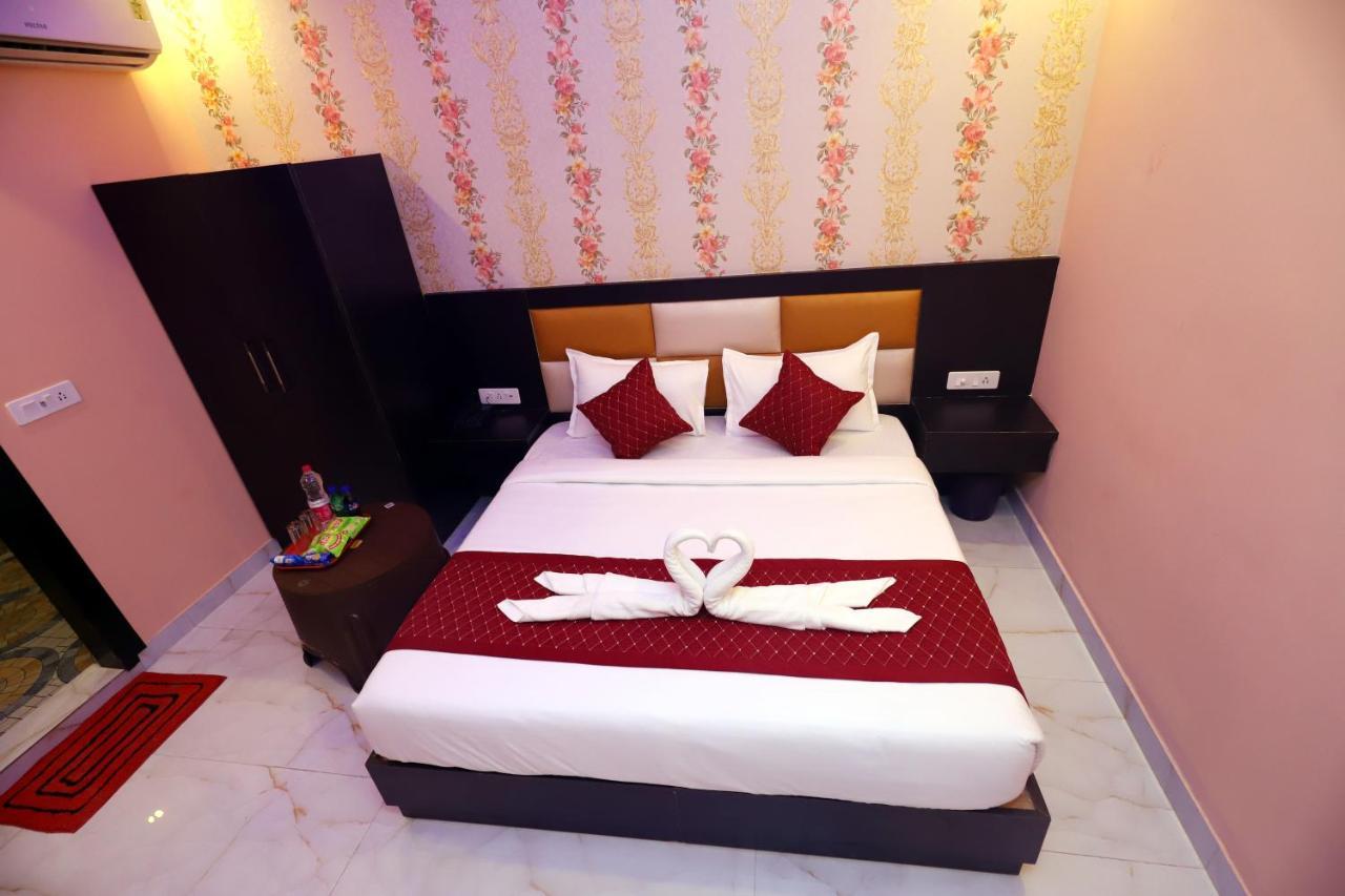 Jupiter Plaza Delhi Airport Hotell New Delhi Eksteriør bilde
