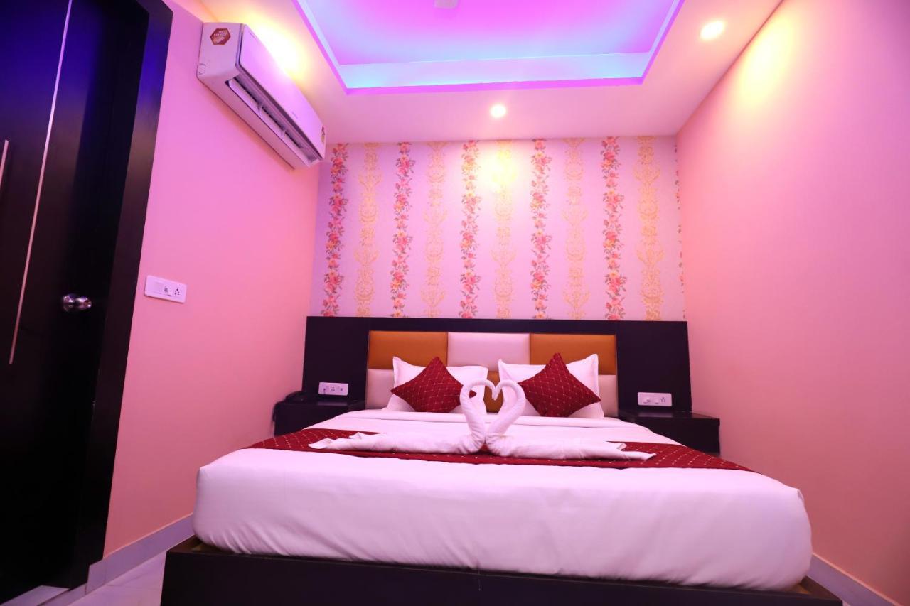 Jupiter Plaza Delhi Airport Hotell New Delhi Eksteriør bilde
