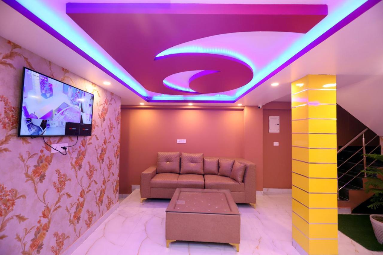 Jupiter Plaza Delhi Airport Hotell New Delhi Eksteriør bilde